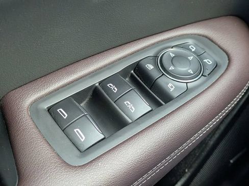 Certified 2024 Cadillac XT6 Premium Luxury AWD/4WD image 25