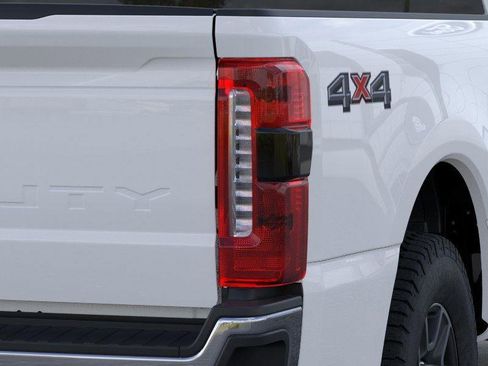 New 2026 Ford F250 Lariat image 21