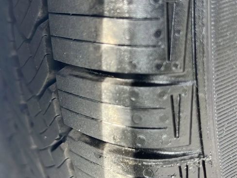 Used 2017 Subaru Legacy 2.5i Limited image 35