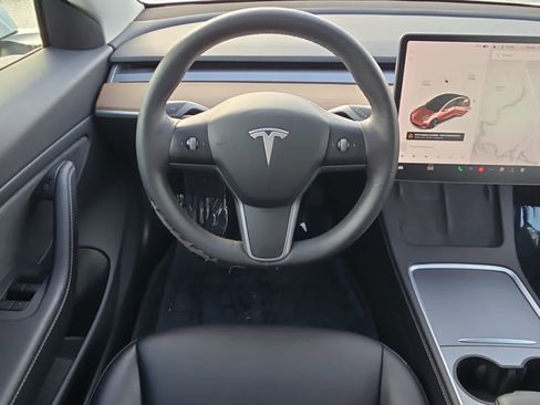 Used 2021 Tesla Model 3 Long Range image 8