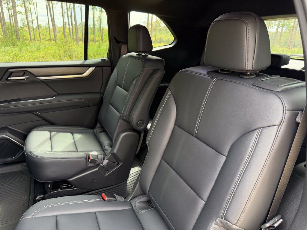 New 2027 GMC Acadia Elevation w/ Black Edition FWD image 29