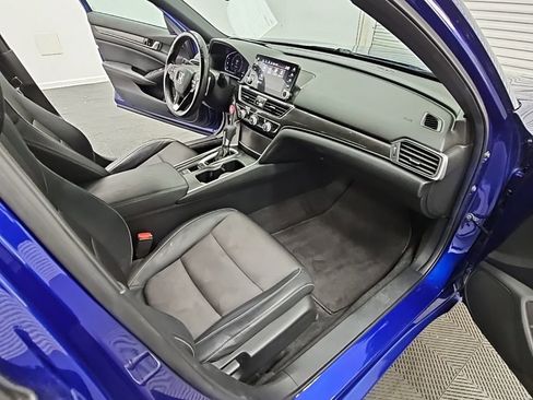 Used 2018 Honda Accord Sport image 33