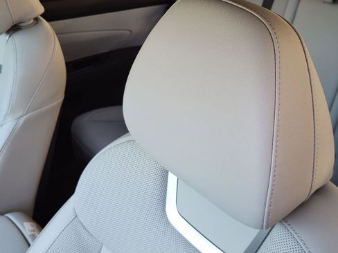 New 2026 Hyundai Tucson Limited image 12