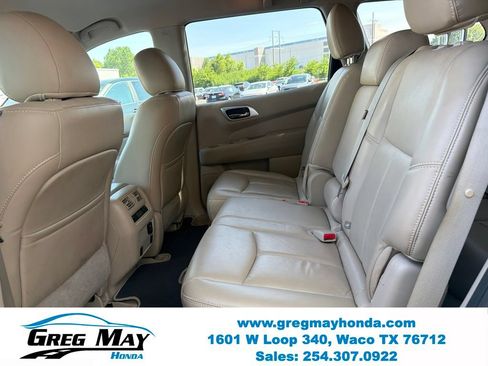 Used 2015 Nissan Pathfinder SL FWD image 24