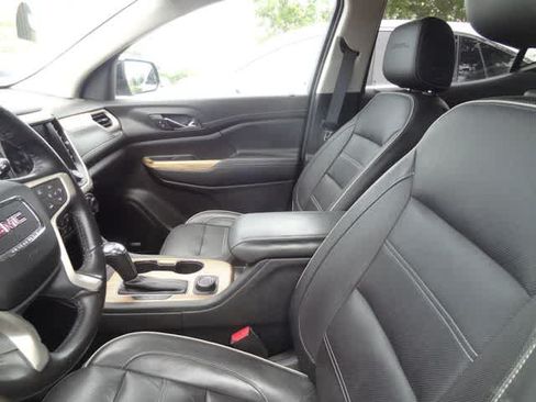 Used 2019 GMC Acadia Denali w/ Technology Package AWD/4WD image 6