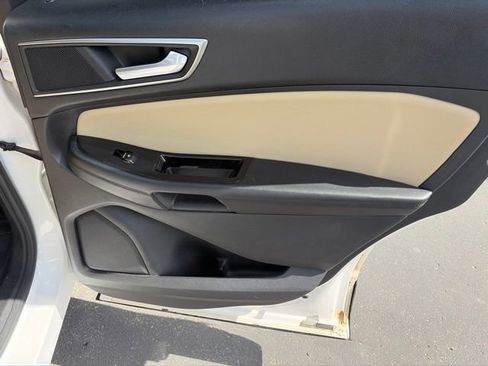 Used 2015 Ford Edge SEL w/ Equipment Group 201A AWD/4WD image 19