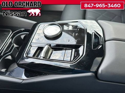 Used 2025 BMW 530i xDrive AWD/4WD image 17