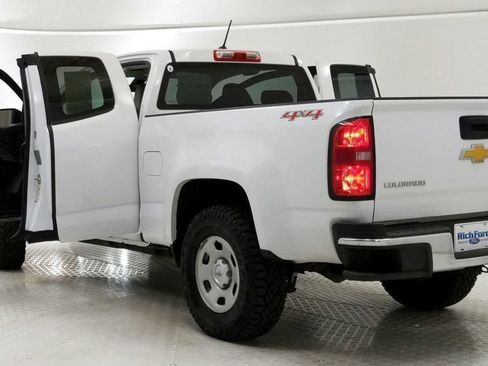 Used 2018 Chevrolet Colorado W/T w/ WT Convenience Package AWD/4WD image 11