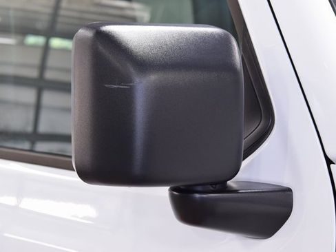 Used 2025 Jeep Wrangler Rubicon w/ XTREMEE 35" Tire Package image 14