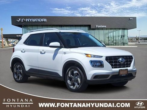 New 2026 Hyundai Venue SEL FWD image 1