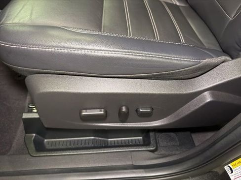 Used 2018 Ford Escape Titanium AWD/4WD image 24