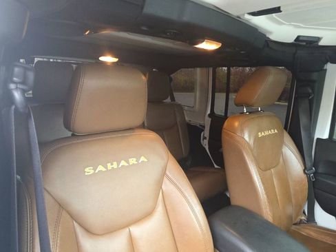 Used 2014 Jeep Wrangler Unlimited Sahara w/ Connectivity Group image 38