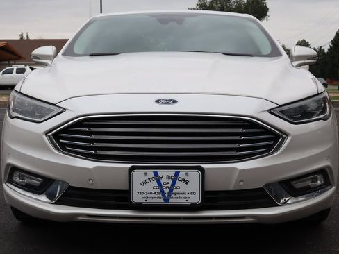 Used 2017 Ford Fusion Energi Titanium FWD image 13