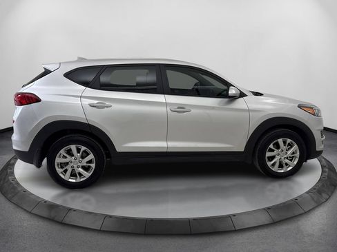 Used 2019 Hyundai Tucson SE w/ Cargo Package FWD image 4