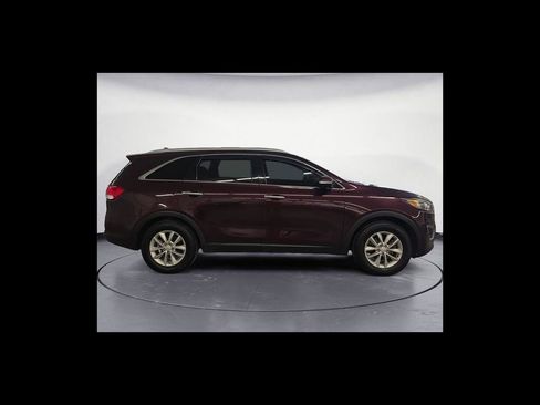 Used 2017 Kia Sorento FWD w/ LX Convenience Package image 7