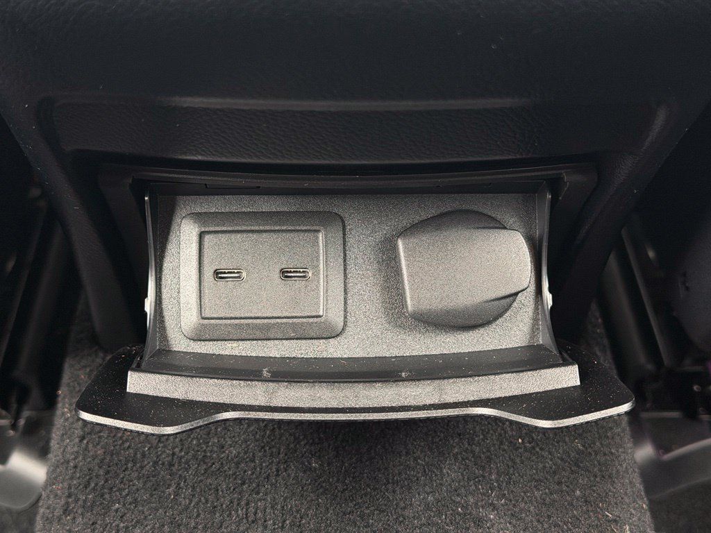 Used 2022 Mercedes-Benz GLC 300 4MATIC image 29
