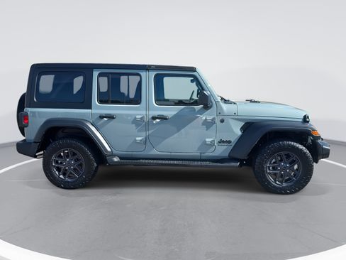 Used 2024 Jeep Wrangler Sport S image 4