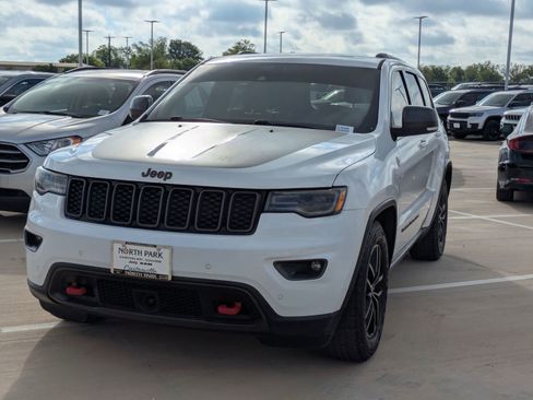 Used 2018 Jeep Grand Cherokee Trailhawk w/ Trailhawk Luxury Group image 7