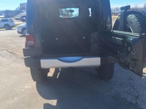 Used 2013 Jeep Wrangler Sahara w/ Connectivity Group image 5