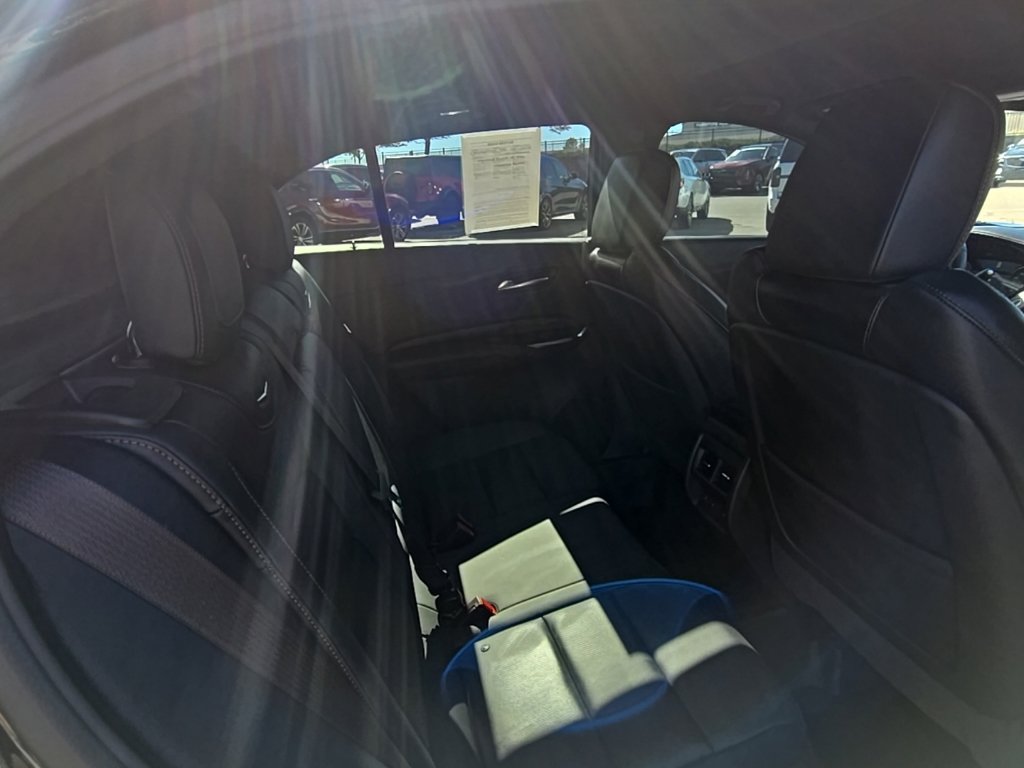 Certified 2023 Cadillac XT4 Sport AWD/4WD image 12