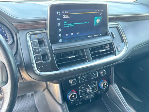 Used 2022 Chevrolet Tahoe LT w/ LT Signature Plus Package RWD image 16