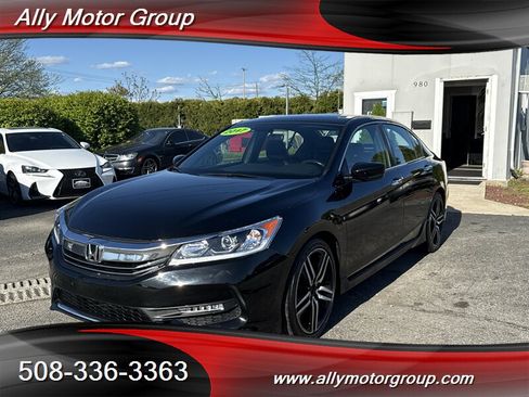 Used 2017 Honda Accord Sport Special Edition image 1
