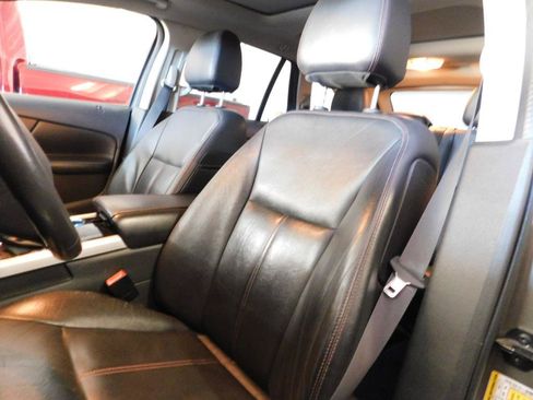Used 2014 Ford Edge Limited w/ Equipment Group 301A AWD/4WD image 3