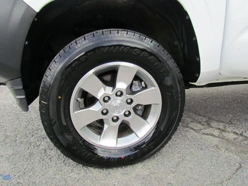 Used 2020 Toyota Tacoma SR image 22