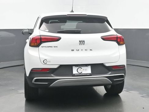 Used 2024 Buick Encore GX Preferred w/ Comfort Package FWD image 5