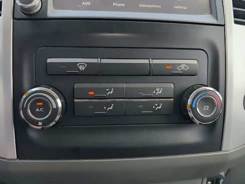 Used 2019 Nissan Frontier SV AWD/4WD image 15