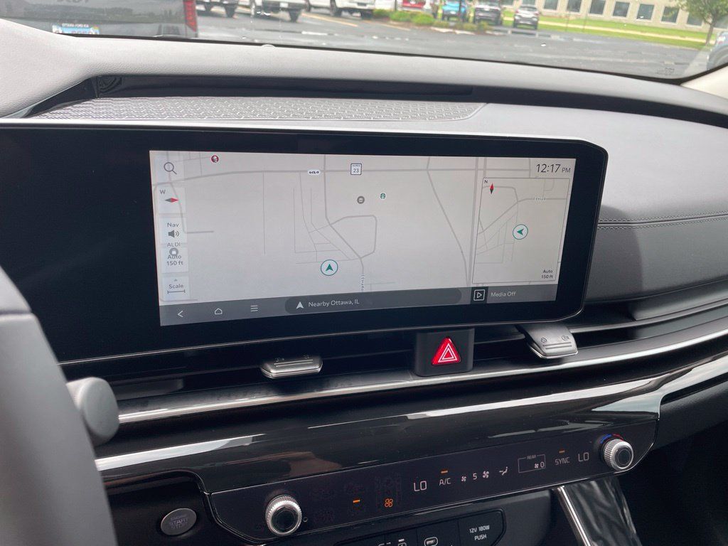 New 2027 Kia Carnival SX Prestige FWD image 22