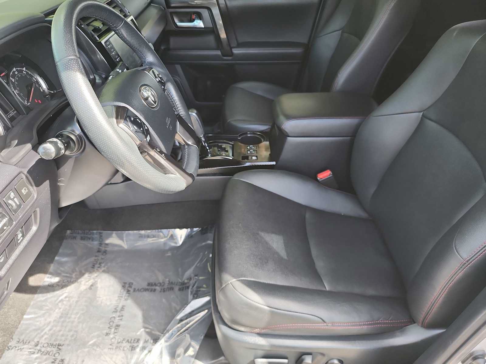 Used 2020 Toyota 4Runner Venture w/ Moonroof Package AWD/4WD image 17