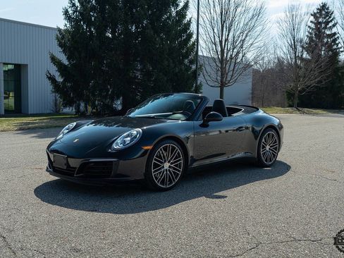 Used 2017 Porsche 911 Carrera S image 1