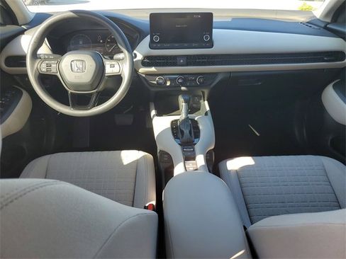 Used 2025 Honda HR-V LX image 28