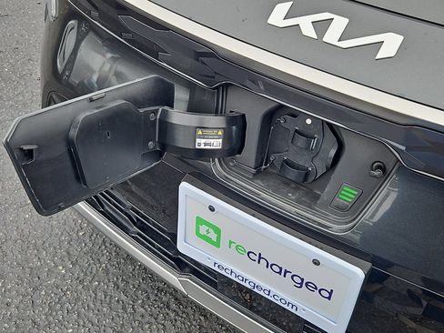 Used 2024 Kia Niro Wave image 5