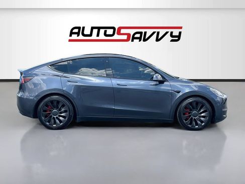Used 2021 Tesla Model Y Performance AWD/4WD image 8