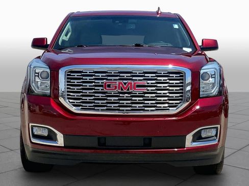 Used 2018 GMC Yukon Denali w/ Denali Ultimate Package AWD/4WD image 4
