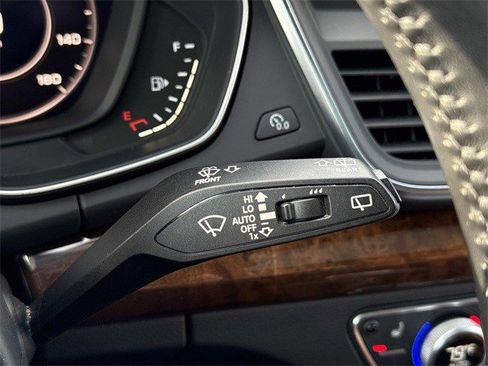 Used 2018 Audi Q5 2.0T Premium Plus w/ Premium Plus Package image 26