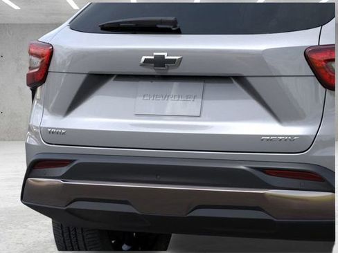 New 2026 Chevrolet Trax ACTIV w/ Sunroof Package image 14