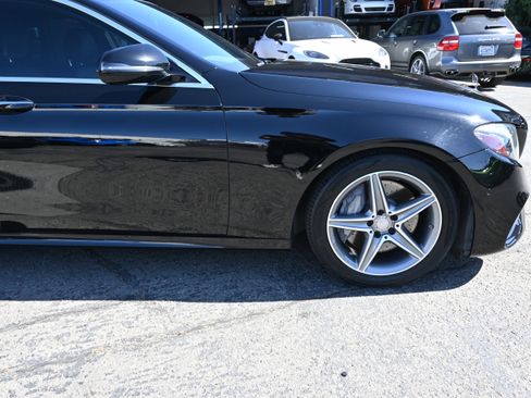 Used 2017 Mercedes-Benz E 300 image 9