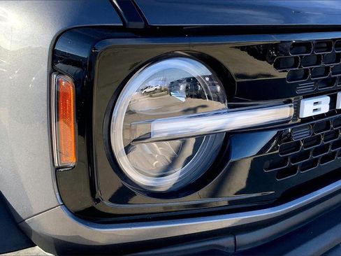 Used 2022 Ford Bronco Wildtrak image 28