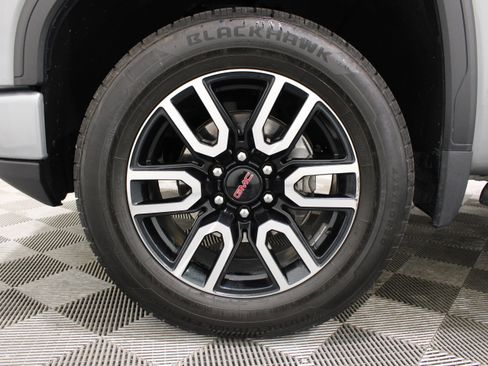 Used 2023 GMC Sierra 1500 AT4 w/ AT4 Preferred Package AWD/4WD image 35
