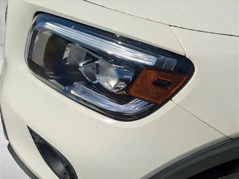 Certified 2023 Mercedes-Benz GLB 250 image 5