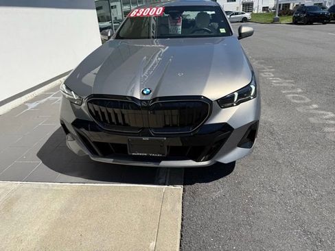 Used 2026 BMW 530i xDrive w/ M Sport Package image 3