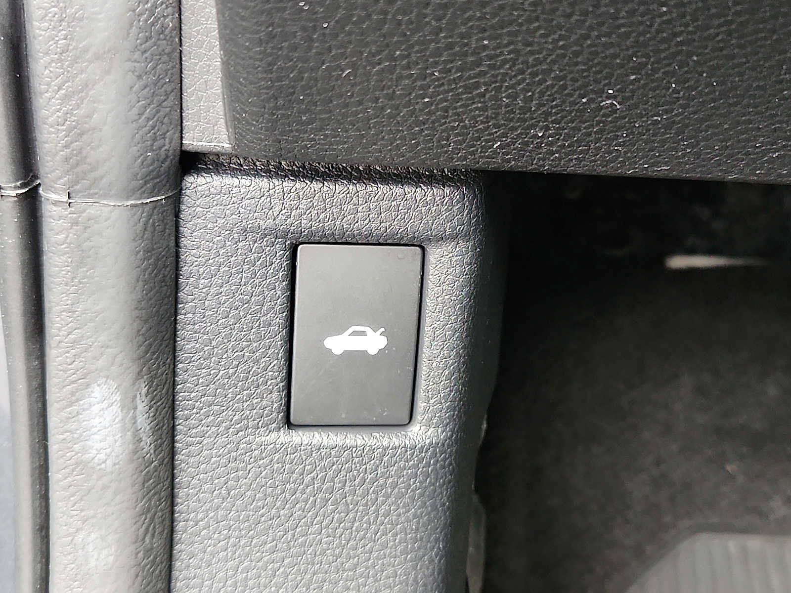 Certified 2024 Honda Accord EX image 22