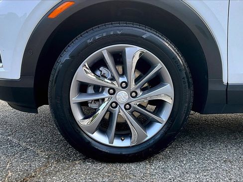 Certified 2022 Buick Encore GX Essence w/ Advanced Technology Package image 28