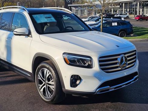 New 2026 Mercedes-Benz GLB 250 4MATIC image 2