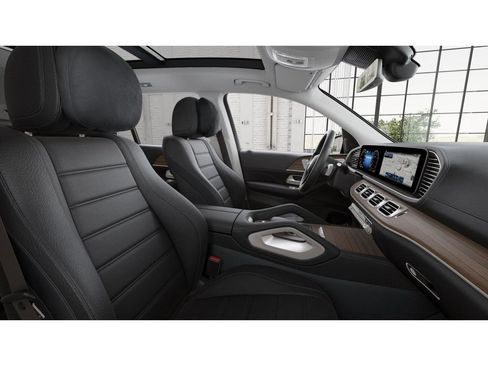 New 2026 Mercedes-Benz GLS 450 GLS 450 image 4