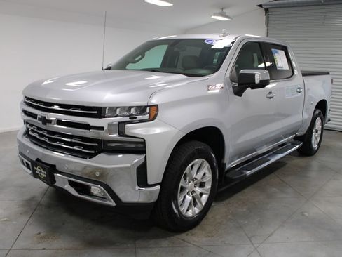Used 2022 Chevrolet Silverado 1500 LTZ AWD/4WD image 4