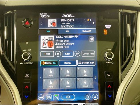 Used 2025 Subaru Outback Premium AWD/4WD image 7